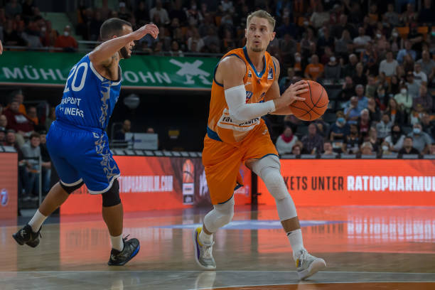 实际表现证 实际表现证